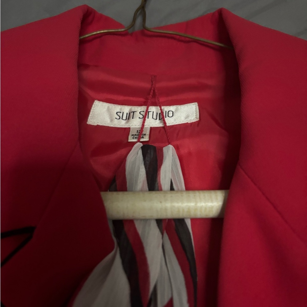 Suit Studio Women's Vibrant Red Blazer